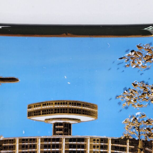 Vintage Houston Intercontinental Airport Host Hotel Glass Ashtray MCM - Picture 6 of 6